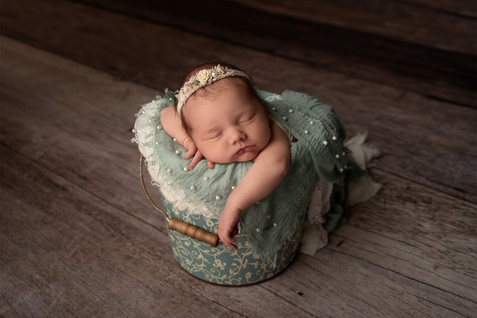bismarck newborn photographer girl baby bucket