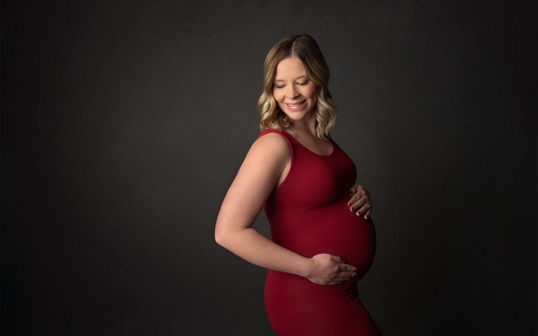 What to Wear for Your Maternity Photoshoot | Mandan, ND